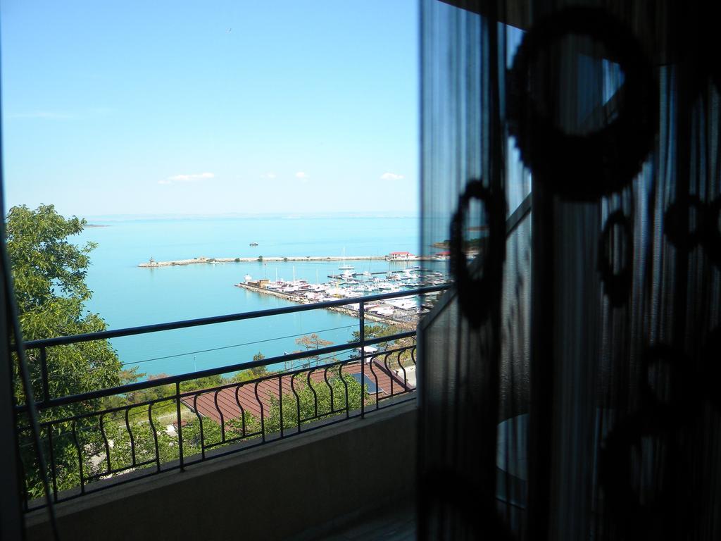 Guest House Maggy Sozopol Exterior foto